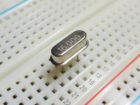 Crystal 8 MHz HC-49/S